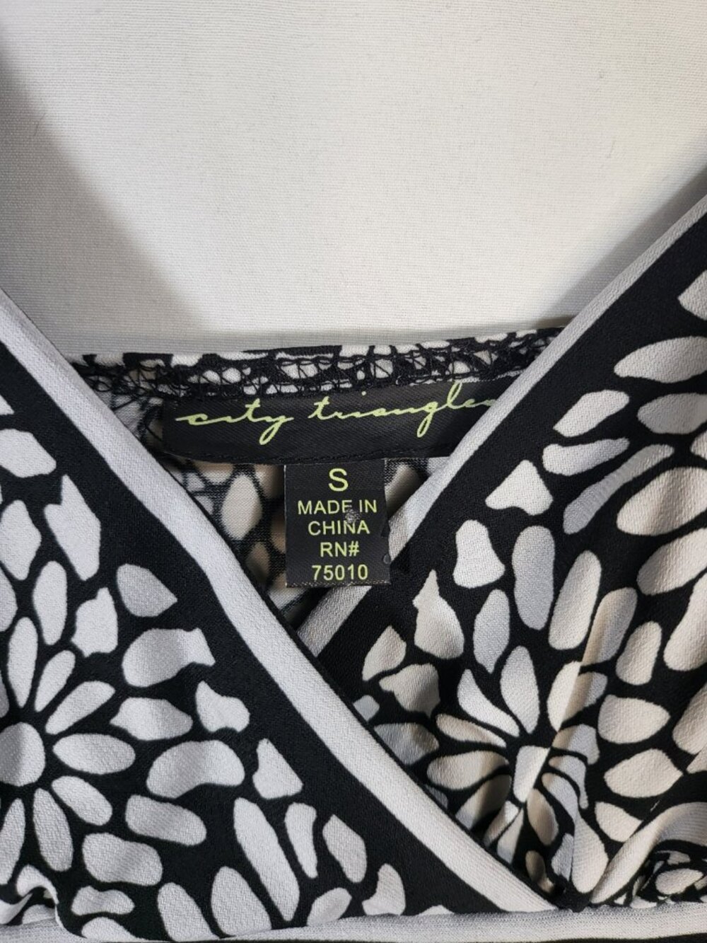 City Triangles Black & White Floral Maxi Dress – Size Small - Picture 3 of 8